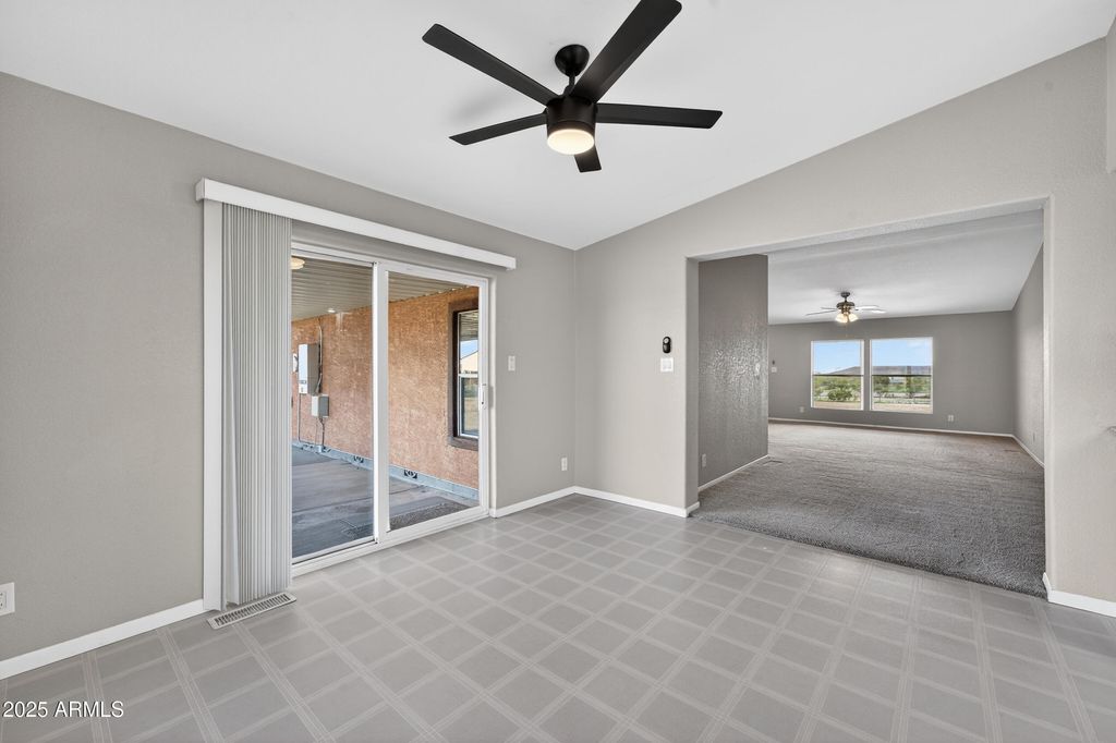 Image 33 of property listing at 19624 W PINNACLE PEAK Road, Surprise, AZ 85387