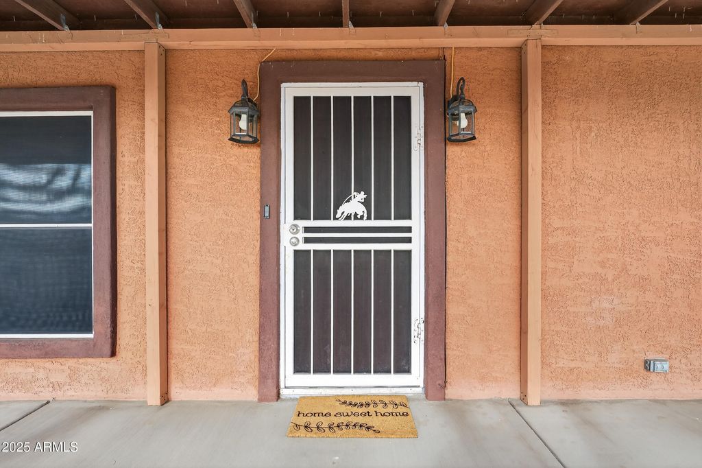 Image 4 of property listing at 19624 W PINNACLE PEAK Road, Surprise, AZ 85387