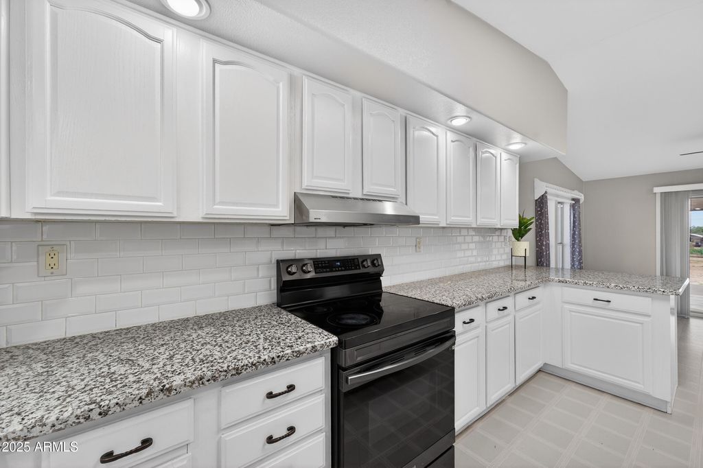 Image 40 of property listing at 19624 W PINNACLE PEAK Road, Surprise, AZ 85387