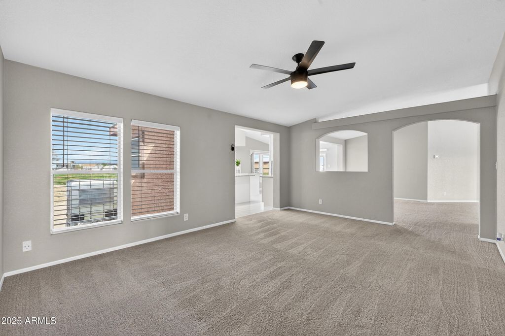 Image 45 of property listing at 19624 W PINNACLE PEAK Road, Surprise, AZ 85387