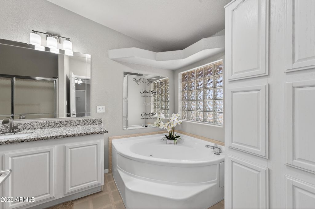 Image 53 of property listing at 19624 W PINNACLE PEAK Road, Surprise, AZ 85387