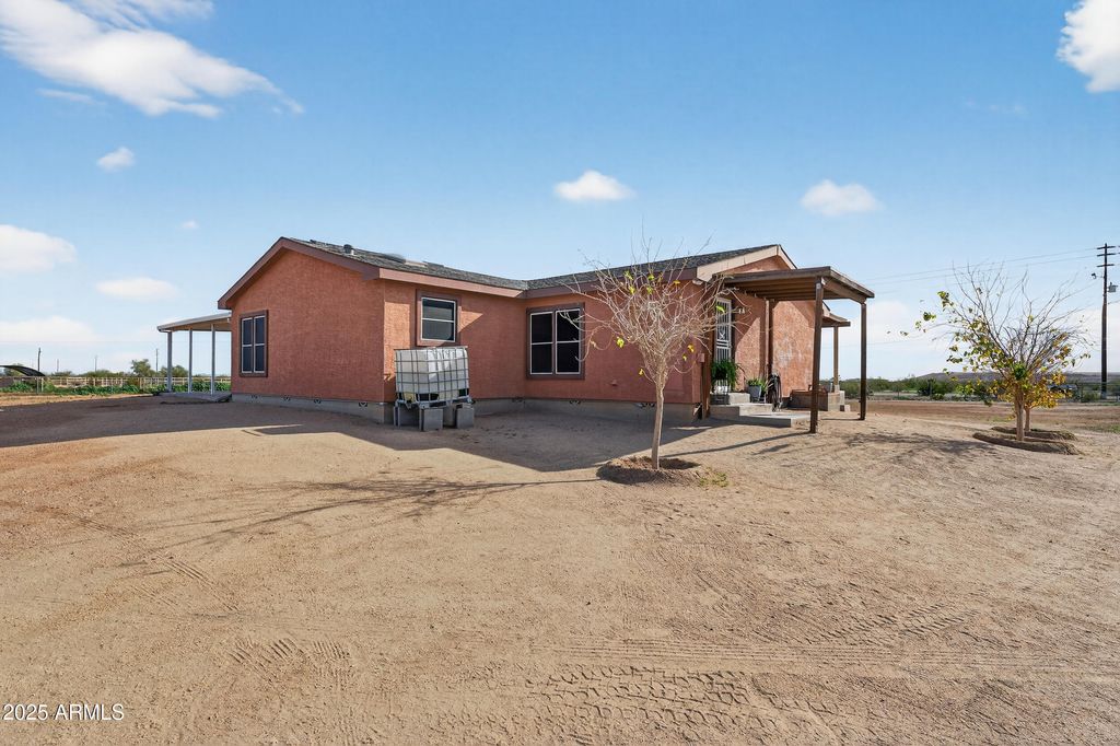 Image 7 of property listing at 19624 W PINNACLE PEAK Road, Surprise, AZ 85387