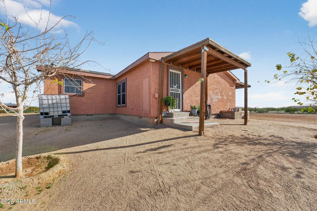 Image 8 of property listing at 19624 W PINNACLE PEAK Road, Surprise, AZ 85387