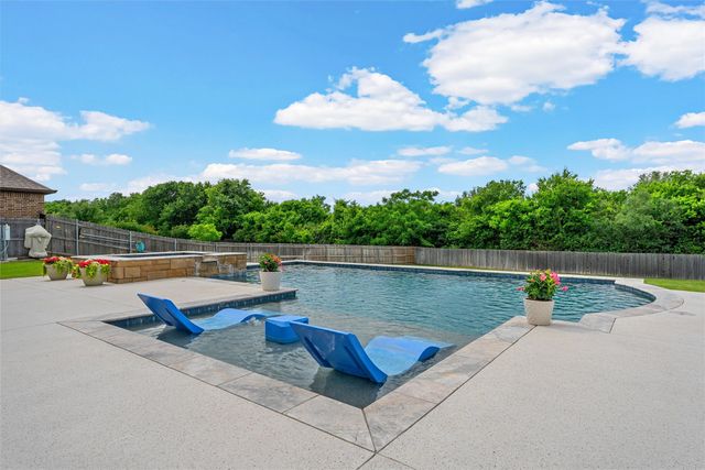 609 Hunton Lane, Robinson, TX 76706