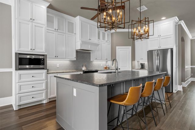 609 Hunton Lane, Robinson, TX 76706