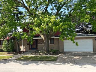 621 Superior Avenue, Calumet City, IL 60409