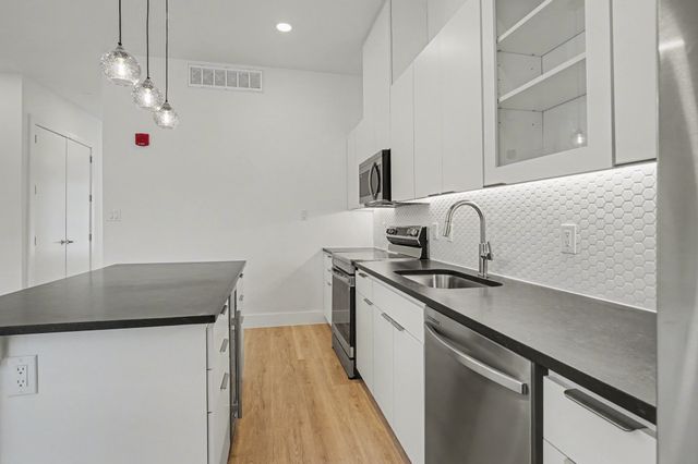 2217 N Fitzhugh Avenue 202, Dallas, TX 75204