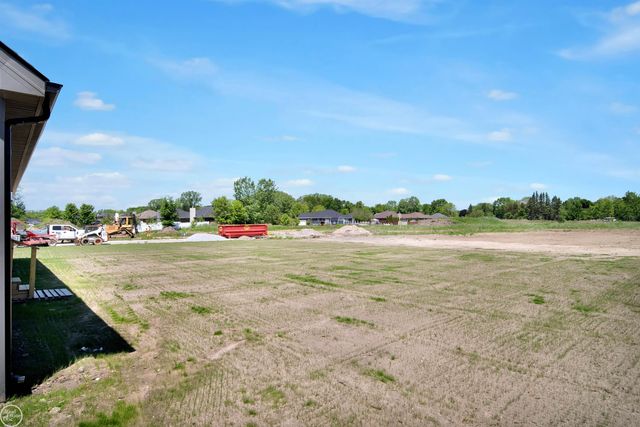 2 Carney Road, St Clair, MI 48079