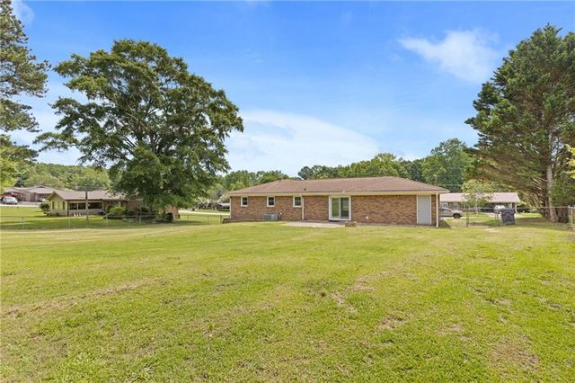 2140 Rockdale Drive, Conyers, GA 30012