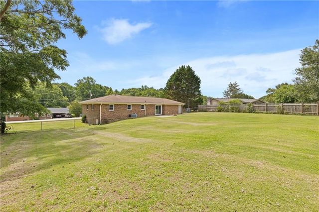 2140 Rockdale Drive, Conyers, GA 30012