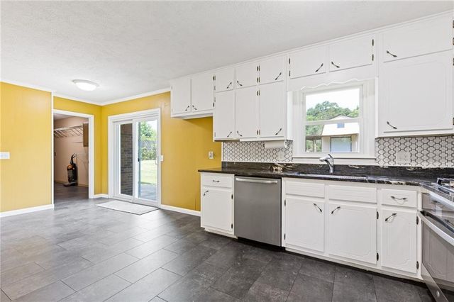 2140 Rockdale Drive, Conyers, GA 30012