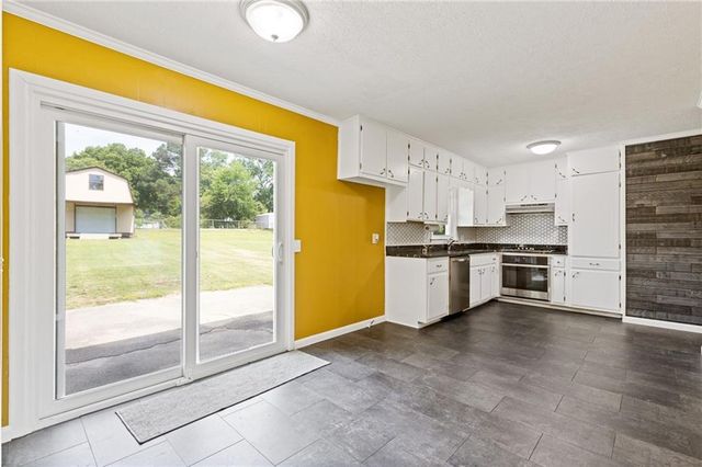 2140 Rockdale Drive, Conyers, GA 30012