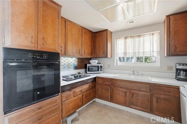 61 Calle Cadiz O, Laguna Woods, CA 92653