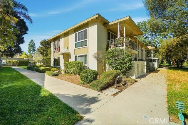 61 Calle Cadiz O, Laguna Woods, CA 92653