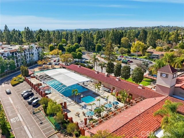 61 Calle Cadiz O, Laguna Woods, CA 92653