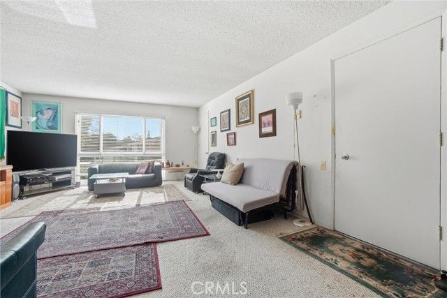 61 Calle Cadiz O, Laguna Woods, CA 92653