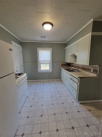 2332 Manila Street, Muskogee, OK 74403