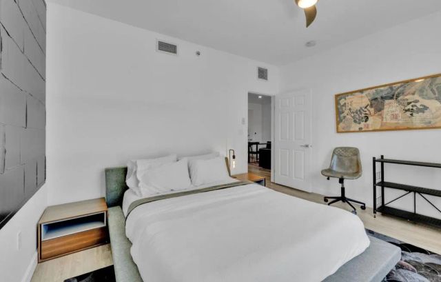 1240 India Street 806, San Diego, CA 92101