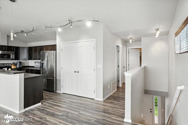 12284 Vista Ridge Loop, Eagle River, AK 99577