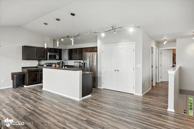 12284 Vista Ridge Loop, Eagle River, AK 99577
