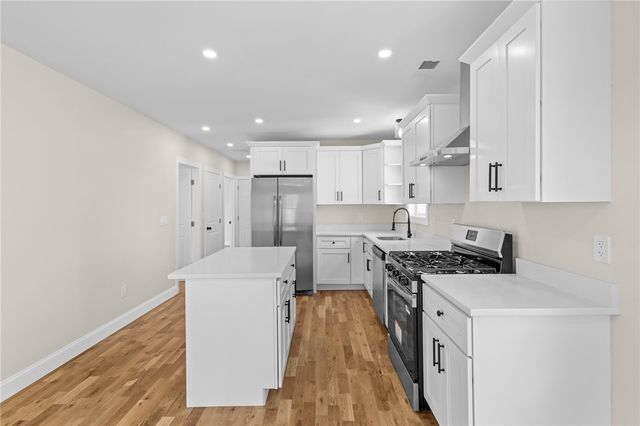 129 Briggs Street, Providence, RI 02905