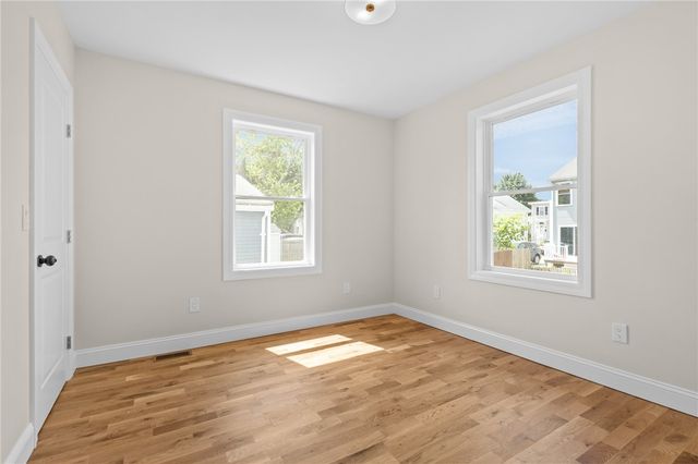 129 Briggs Street, Providence, RI 02905