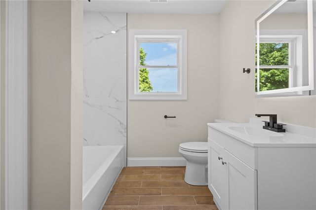 129 Briggs Street, Providence, RI 02905
