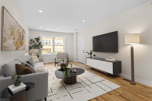 129 Briggs Street, Providence, RI 02905