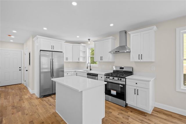 129 Briggs Street, Providence, RI 02905