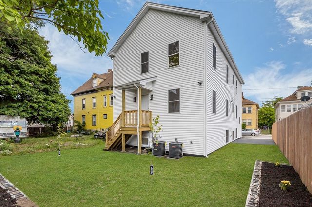129 Briggs Street, Providence, RI 02905