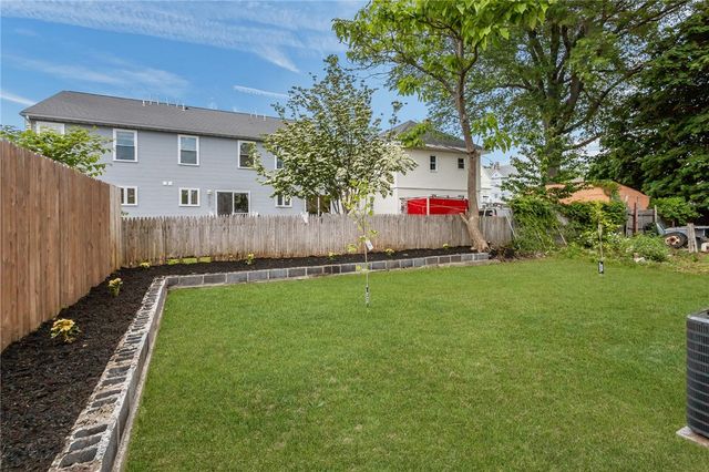 129 Briggs Street, Providence, RI 02905