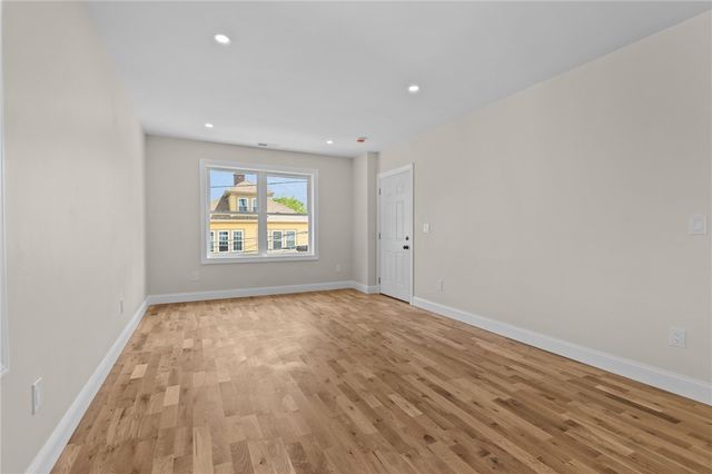 129 Briggs Street, Providence, RI 02905