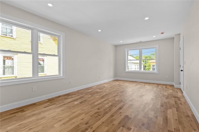 129 Briggs Street, Providence, RI 02905