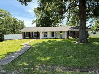 414 Hillcrest Drive, Sullivan, MO 63080