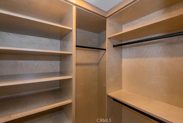 24245 Hatteras, Woodland Hills, CA 91367