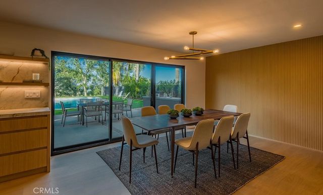 24245 Hatteras, Woodland Hills, CA 91367