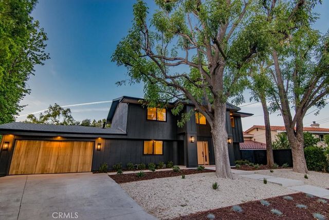 24245 Hatteras, Woodland Hills, CA 91367