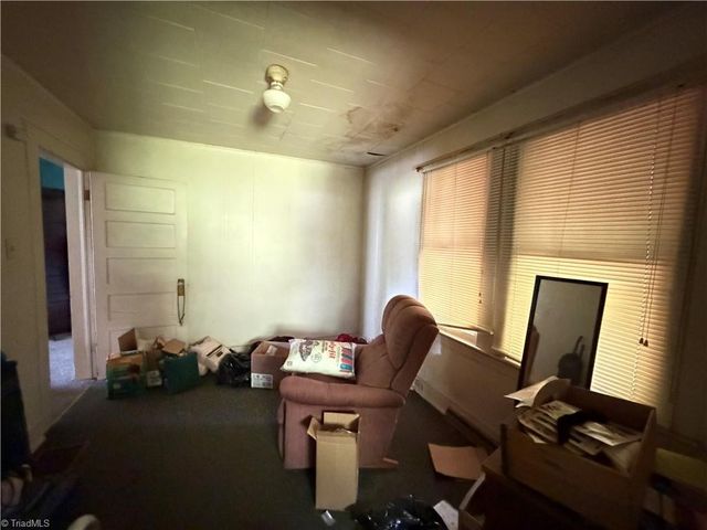 5480 Old Walkertown Road, Winston-salem, NC 27105