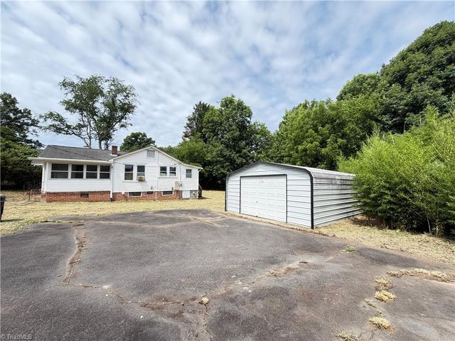 5480 Old Walkertown Road, Winston-salem, NC 27105
