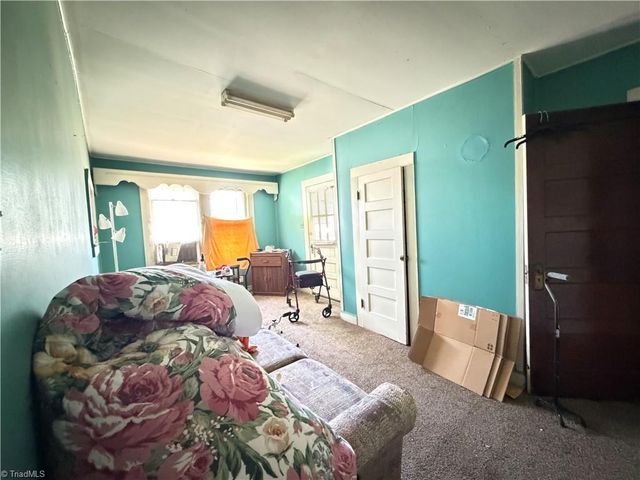 5480 Old Walkertown Road, Winston-salem, NC 27105