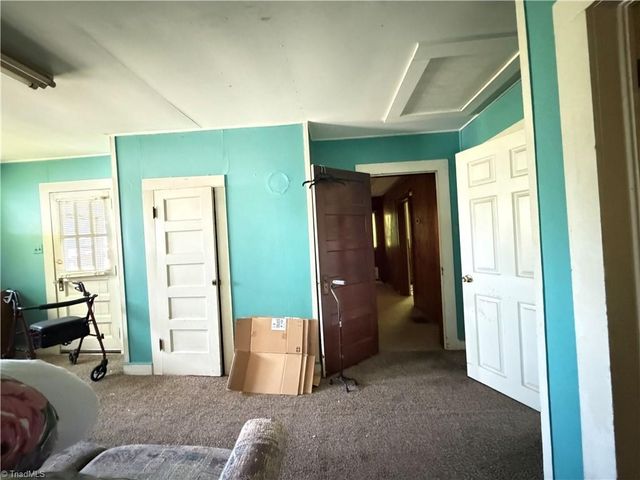 5480 Old Walkertown Road, Winston-salem, NC 27105