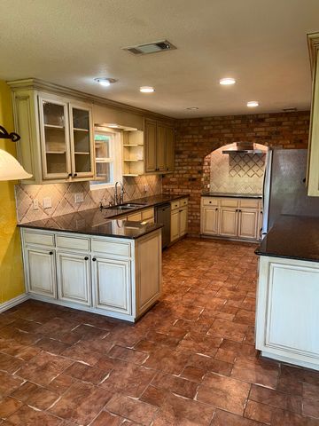 2846 Columbine Drive, Grapevine, TX 76051