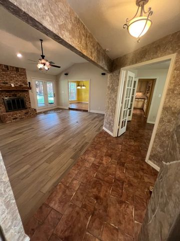 2846 Columbine Drive, Grapevine, TX 76051