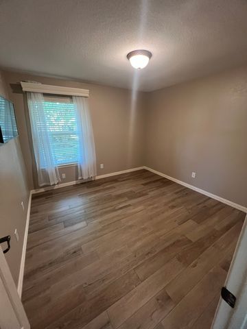 2846 Columbine Drive, Grapevine, TX 76051