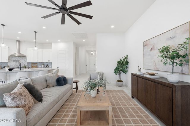 21255 W MINNEZONA Avenue, Buckeye, AZ 85396