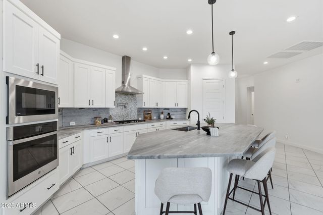 21255 W MINNEZONA Avenue, Buckeye, AZ 85396