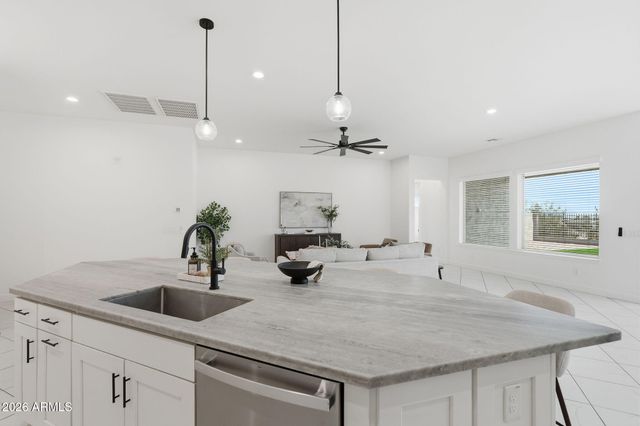 21255 W MINNEZONA Avenue, Buckeye, AZ 85396