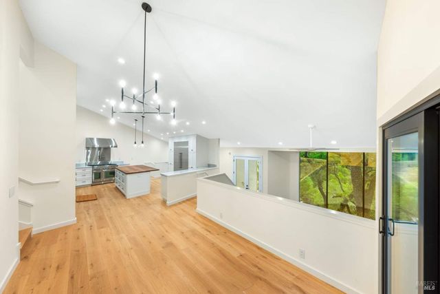 1160 Dance Dr, Sonoma, CA 95476