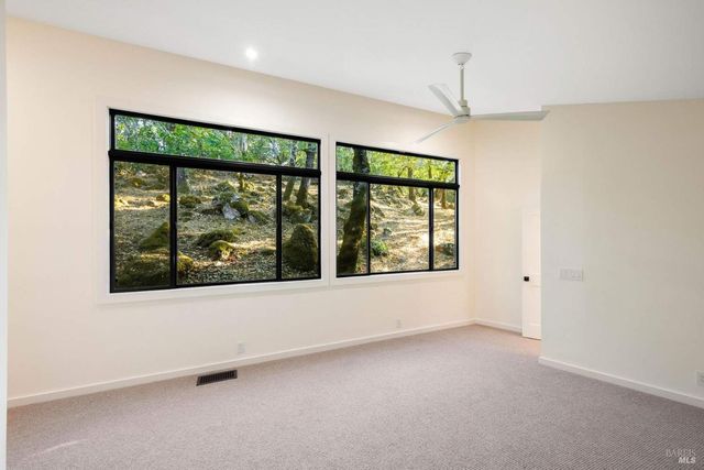 1160 Dance Dr, Sonoma, CA 95476