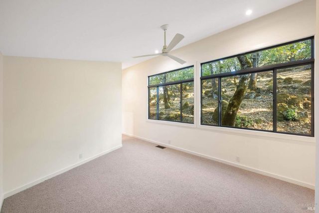 1160 Dance Dr, Sonoma, CA 95476